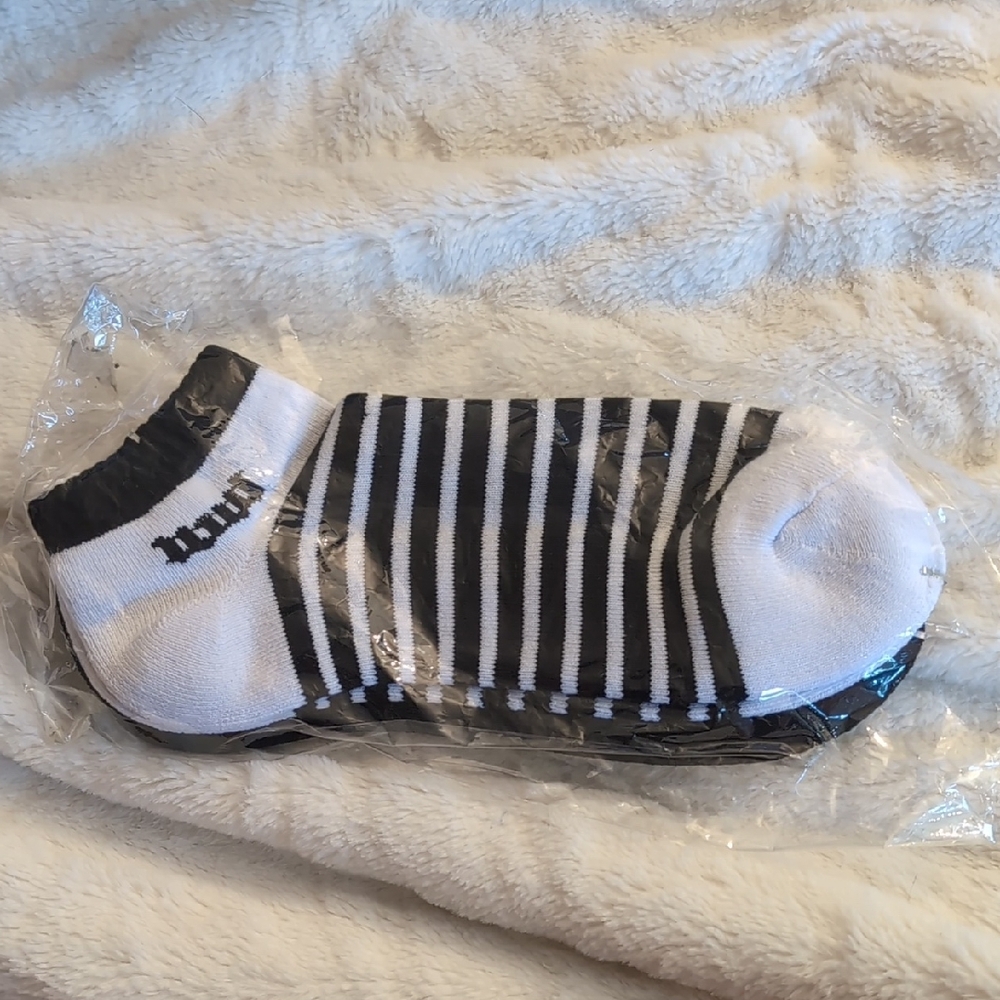 Black and White Athletic Ankle Socks with Stripes